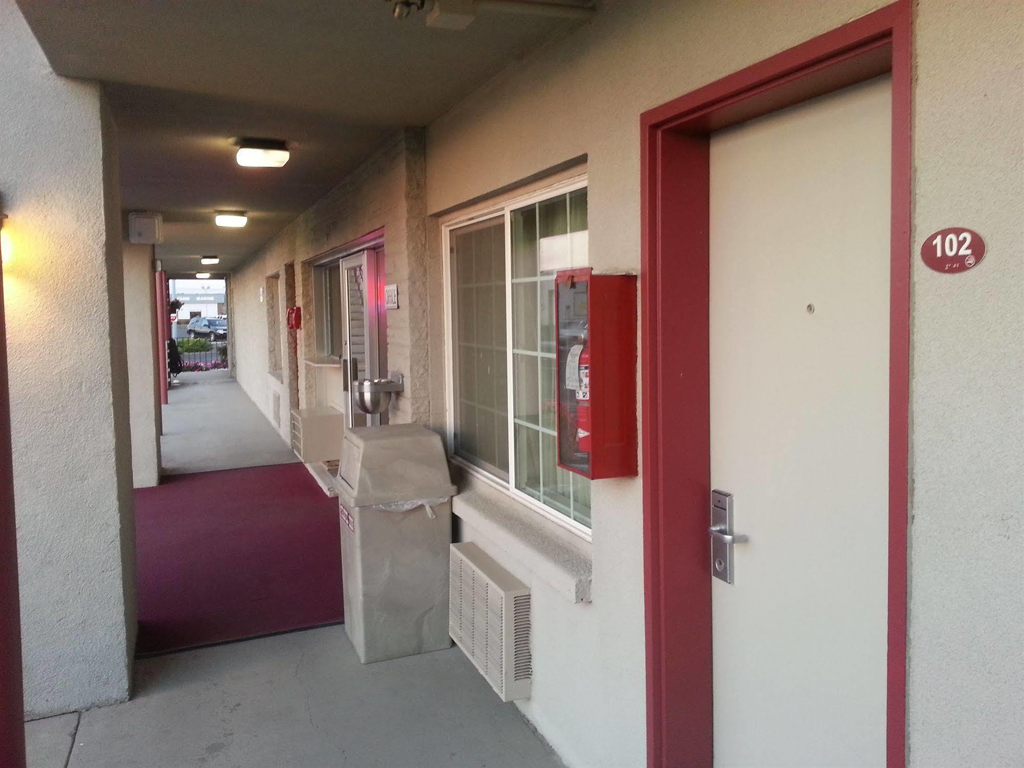 Econo Lodge Moses Lake Εξωτερικό φωτογραφία
